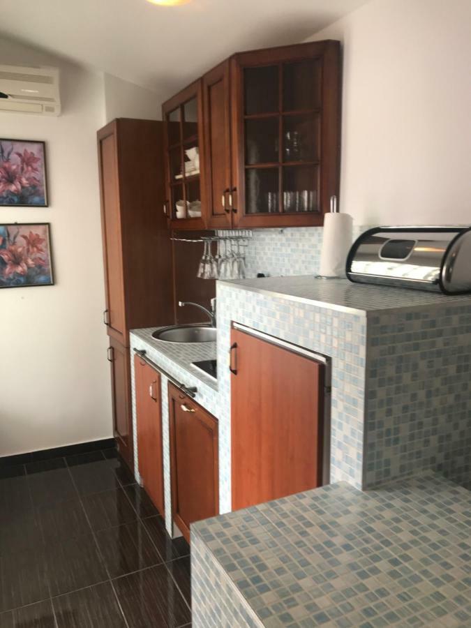 Sara Apartments Башка-Вода Екстер'єр фото
